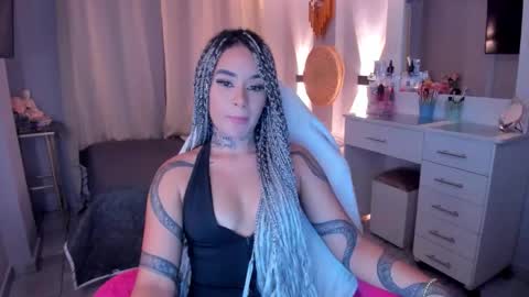 Vayolett Bass online show from January 2026 05:27:02 PM