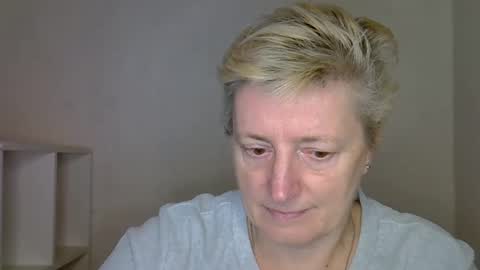 vea_motty online show from December 2025 07:35:01 AM