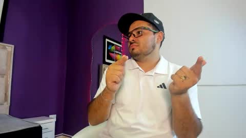 Snapshot of veci_and chatting on February 2026 08:35:02 PM veci_and online show from February 2026 08:35:02 PM