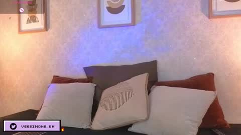 Vee Simons online show from February 2026 08:24:01 PM