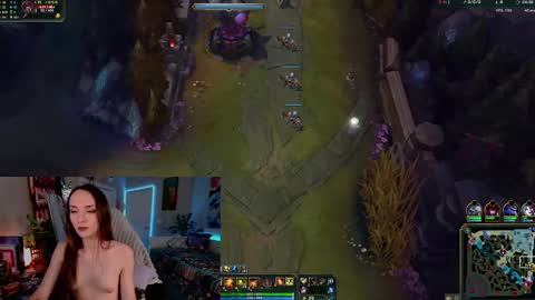 Snapshot of veeweatherbee chatting on March 2025 06:21:02 AM Violet Weatherbee online show from March 2025 06:21:02 AM