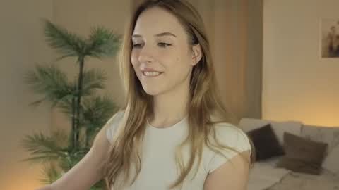 Snapshot of vegas_v chatting on November 2025 01:10:01 PM Maria online show from November 2025 01:10:01 PM