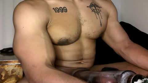 Snapshot of vegasluv702 chatting on October 2025 07:40:01 AM Vegas Love online show from October 2025 07:40:01 AM