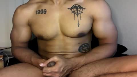 Snapshot of vegasluv702 chatting on November 2025 09:53:02 AM Vegas Love online show from November 2025 09:53:02 AM