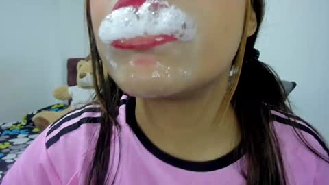 Snapshot of veky_saliva01 chatting on January 2025 06:43:01 PM camila online show from January 2025 06:43:01 PM