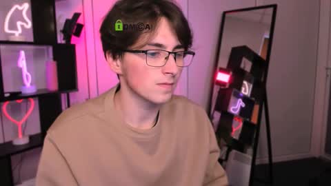 Snapshot of veldi_to chatting on December 2025 10:20:01 AM veldi_to online show from December 2025 10:20:01 AM