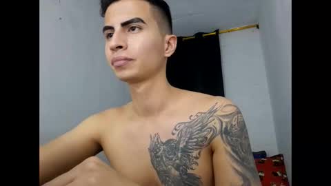 Snapshot of velk_hot1 chatting on December 2024 04:04:02 AM velk_hot1 online show from December 2024 04:04:02 AM