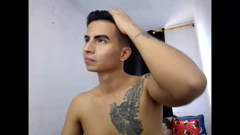 Snapshot of velk_hot1 chatting on December 2024 05:03:01 PM velk_hot1 online show from December 2024 05:03:01 PM