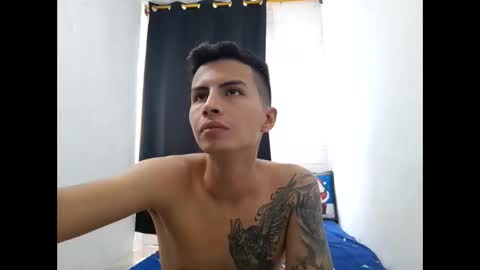 Snapshot of velk_hot1 chatting on December 2024 05:12:01 PM velk_hot1 online show from December 2024 05:12:01 PM