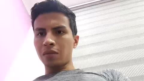 Snapshot of velk_hot1 chatting on January 2025 02:06:01 AM velk_hot1 online show from January 2025 02:06:01 AM