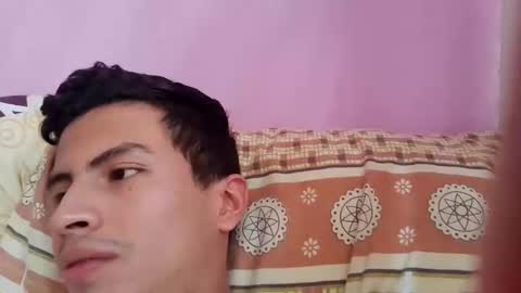 Snapshot of velk_hot1 chatting on January 2025 02:58:01 PM velk_hot1 online show from January 2025 02:58:01 PM