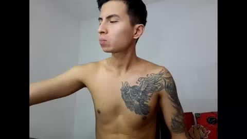 Snapshot of velk_hot1 chatting on March 2025 07:05:02 PM velk_hot1 online show from March 2025 07:05:02 PM