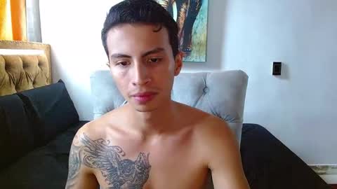 velk_hot1 online show from March 2026 01:28:01 PM
