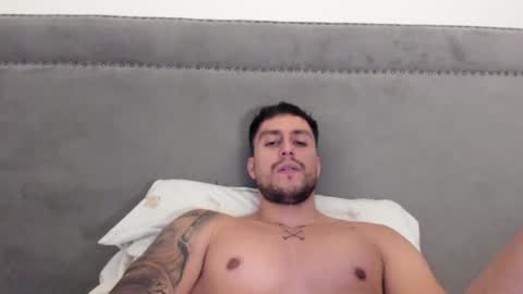 Snapshot of velkoz7 chatting on February 2026 05:07:02 AM Emm online show from February 2026 05:07:02 AM