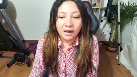 Snapshot of vellarossa chatting on January 2025 12:57:02 AM Im VelaI will be Christmas and New Year with my family December 22 to January 13 I will miss you guys. online show from January 2025 12:57:02 AM