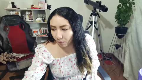 Snapshot of vellarossa chatting on September 2025 02:26:01 AM Im VelaI will be Christmas and New Year with my family December 22 to January 13 I will miss you guys. online show from September 2025 02:26:01 AM