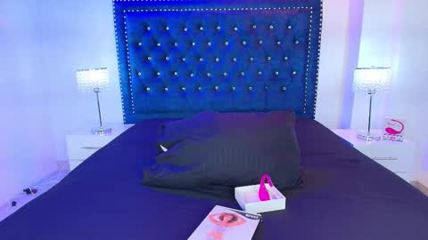 velora_nigth online show from January 2026 11:25:01 AM