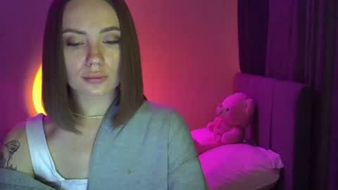 Snapshot of velour_myst chatting on June 2026 05:50:02 PM velour_myst online show from June 2026 05:50:02 PM