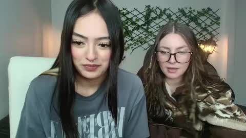 Sophi  online show from April 2026 11:31:02 PM