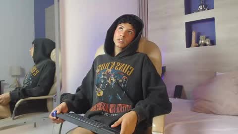 An online show from April 2026 04:04:01 AM