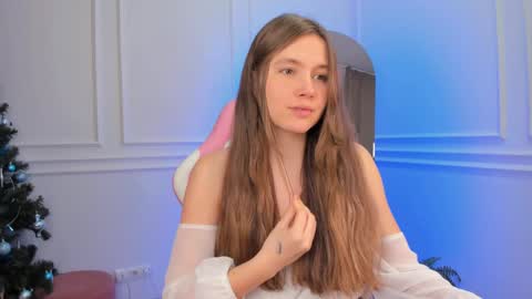 Snapshot of velvet_cherry chatting on December 2024 04:43:01 PM velvet_cherry online show from December 2024 04:43:01 PM