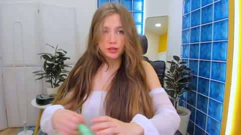 Snapshot of velvet_cherry chatting on January 2025 04:38:01 PM velvet_cherry online show from January 2025 04:38:01 PM