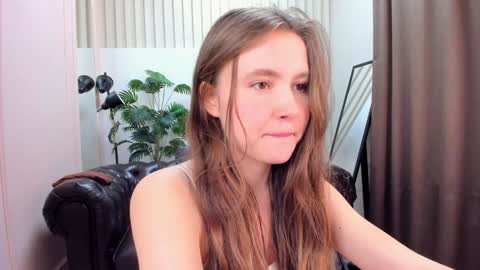 Snapshot of velvet_cherry chatting on February 2025 06:37:02 PM velvet_cherry online show from February 2025 06:37:02 PM