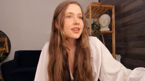 Snapshot of velvet_cherry chatting on November 2025 04:18:01 PM velvet_cherry online show from November 2025 04:18:01 PM