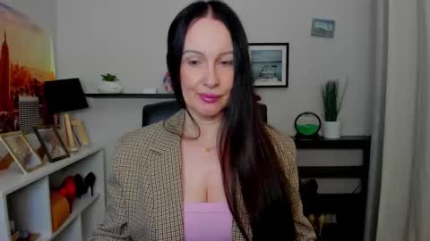 Jasmine online show from October 2025 06:28:01 AM