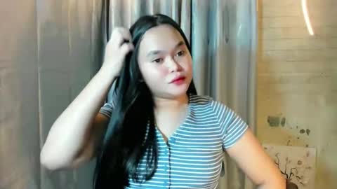 Snapshot of velvet_jess chatting on February 2026 05:01:01 PM call me jessie online show from February 2026 05:01:01 PM