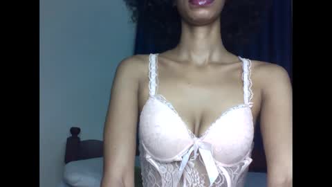 velvetbrownn online show from April 2026 02:06:01 AM