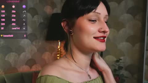 Snapshot of velvetlily_ chatting on May 2026 09:13:01 PM Lily online show from May 2026 09:13:01 PM