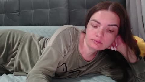 velvetmoon123 online show from April 2026 05:31:02 PM