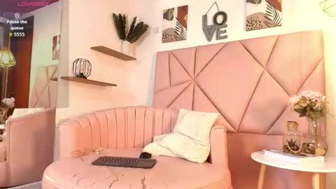 Snapshot of velvetnami chatting on February 2026 12:06:01 PM Velvet Nami online show from February 2026 12:06:01 PM