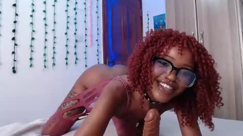 Snapshot of velvetyvixen chatting on July 2026 09:12:01 AM COCO XOXO online show from July 2026 09:12:01 AM