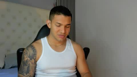 Snapshot of venedic__bull chatting on February 2026 03:37:01 AM Venedic online show from February 2026 03:37:01 AM