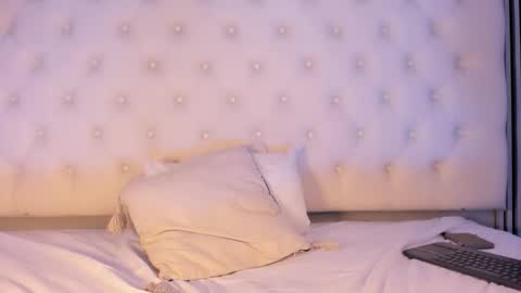 Snapshot of venedic__bull chatting on February 2026 09:42:02 AM Venedic online show from February 2026 09:42:02 AM