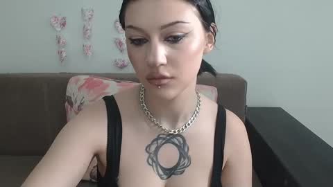 Snapshot of venera_goddess chatting on February 2025 08:52:01 AM Naly online show from February 2025 08:52:01 AM