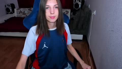 veneradi615 online show from March 2025 02:34:02 PM