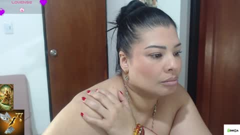 Snapshot of venus1111_ chatting on May 2026 01:02:04 AM HI IM VENUS SMALL BOOBS BIG HEART WARM PUSSY online show from May 2026 01:02:04 AM