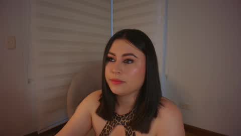 Venus online show from October 2025 10:20:02 PM