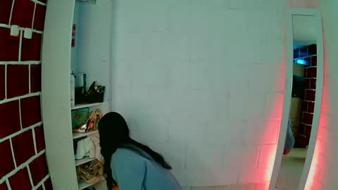 emily independent account  MY conextion 1100 GTM  to  17hr GTM online show from January 2025 05:27:02 PM