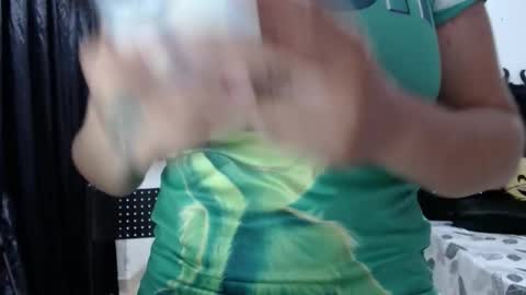 Snapshot of venus_menoza chatting on December 2025 12:23:02 PM venus_menoza online show from December 2025 12:23:02 PM