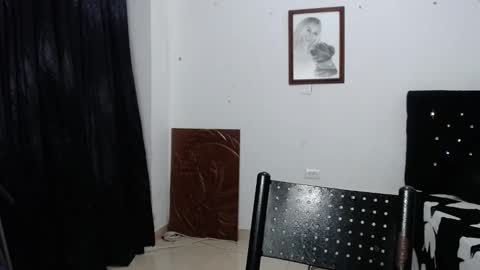 Snapshot of venus_menoza chatting on January 2026 12:18:02 PM venus_menoza online show from January 2026 12:18:02 PM