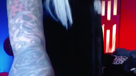 Venus Ink online show from October 2025 05:07:01 AM