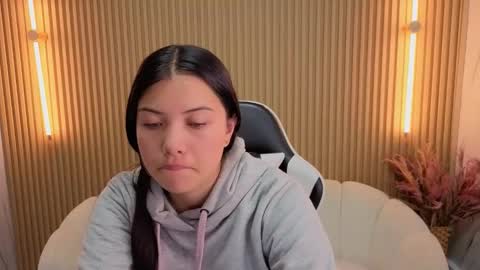 Snapshot of venus_velvet_tp chatting on January 2026 07:50:01 PM Venus online show from January 2026 07:50:01 PM