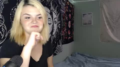 Snapshot of venusastar chatting on September 2025 08:54:02 PM Miss Venus online show from September 2025 08:54:02 PM