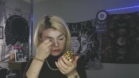 Snapshot of venusastar chatting on November 2025 04:40:02 PM Miss Venus online show from November 2025 04:40:02 PM