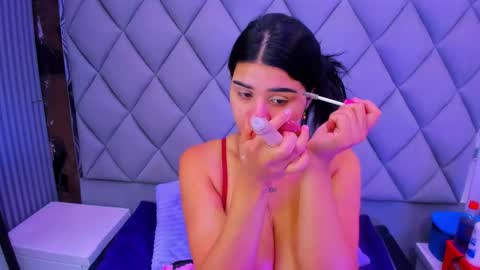 Venusowen  online show from November 2025 02:05:02 PM