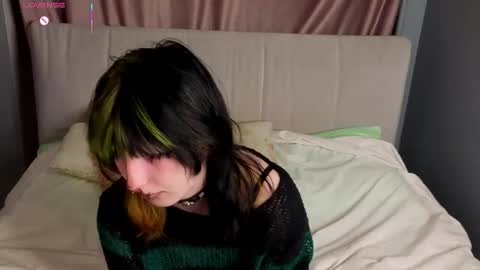 Erica online show from October 2025 08:09:01 PM